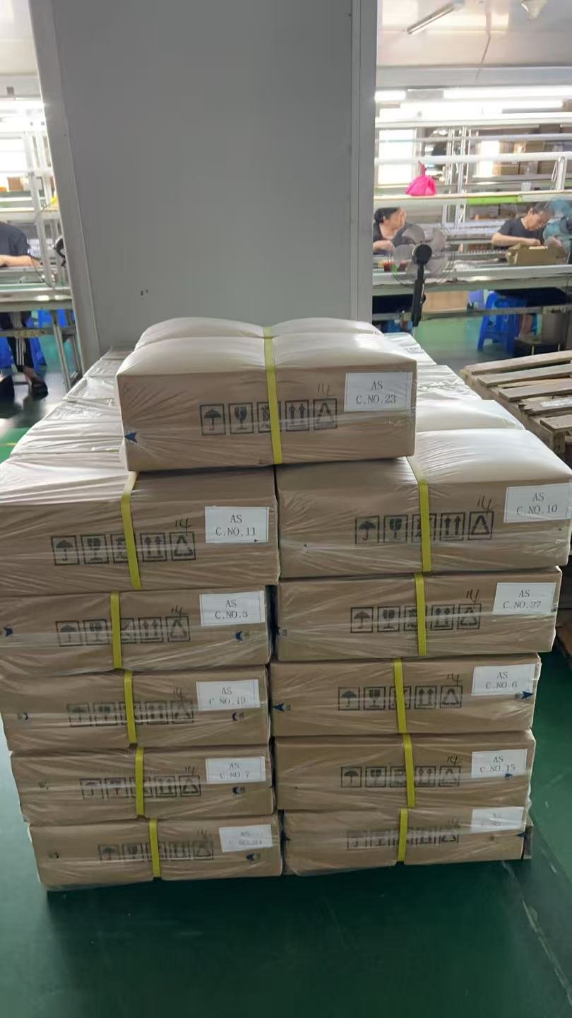 Packed electronics orders prepared at Dingfeng