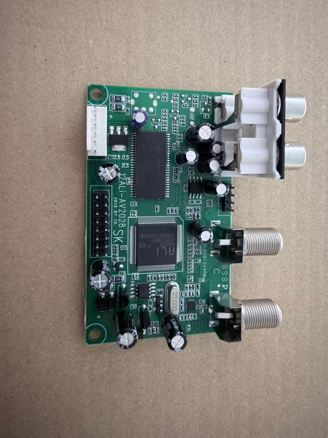 Digital TV decoder and main board manufactured by Dingfeng